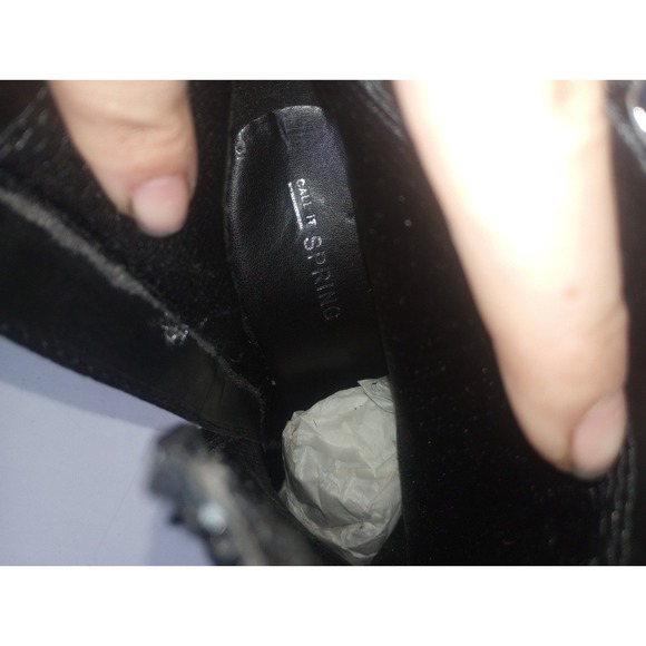 Call‎ it spring heels - Picture 4 of 5